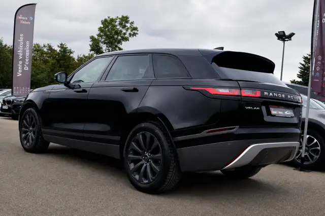 Land Rover Range Rover Velar view 8