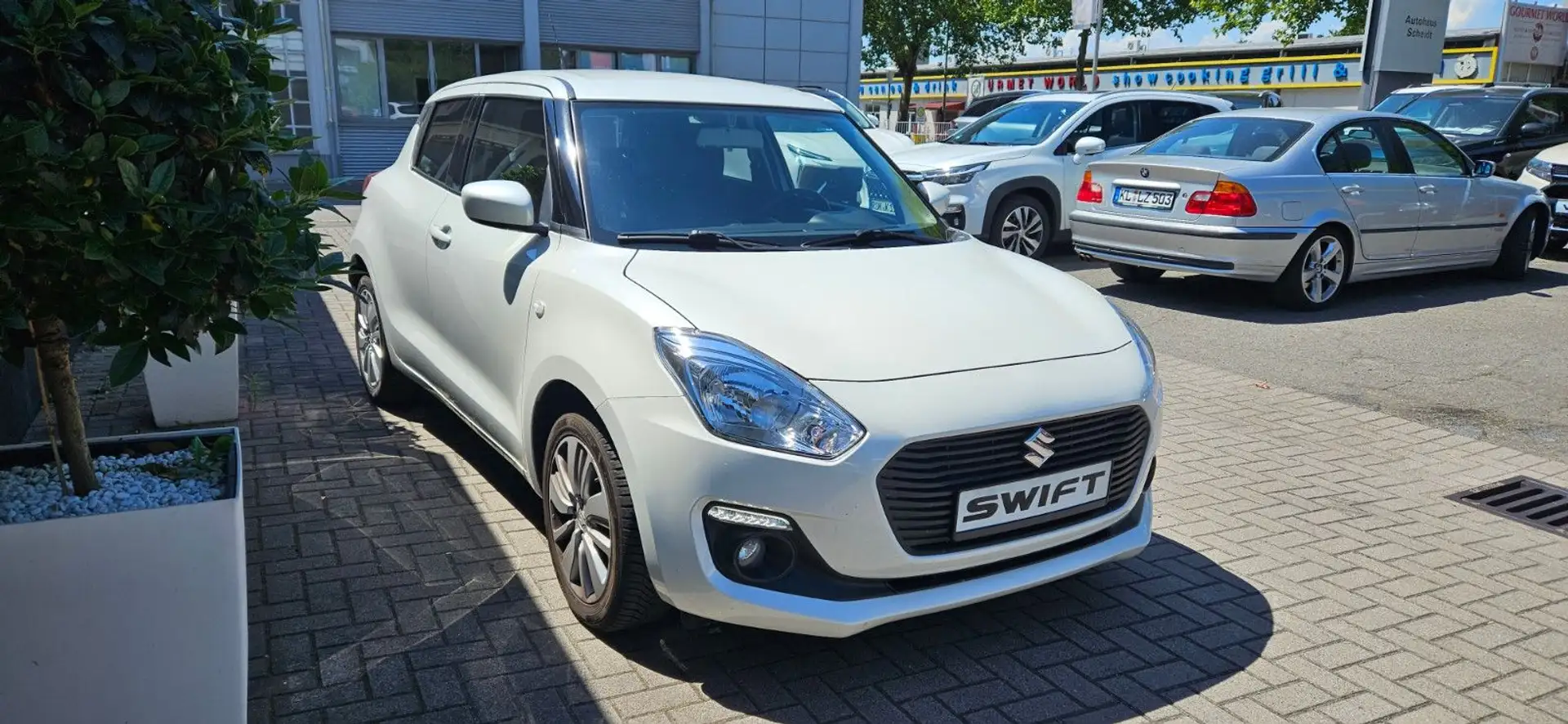 Suzuki Swift 1.2 DUALJET Comfort White - 2