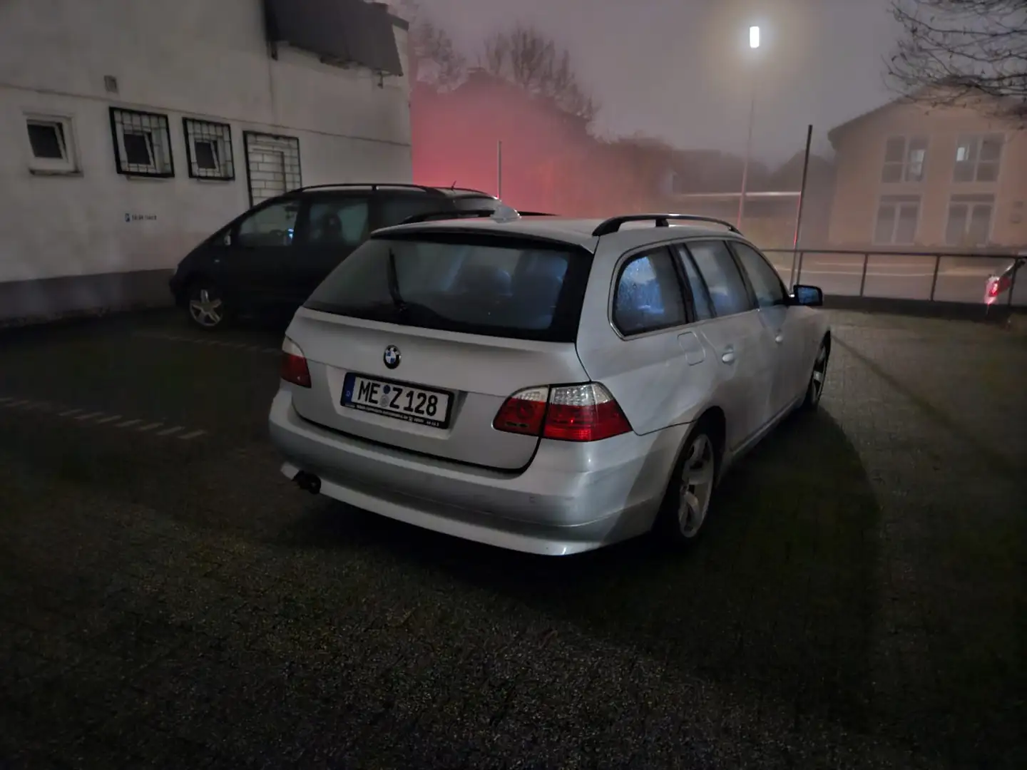 BMW 523 523i Touring Aut. Edition Sport - 2