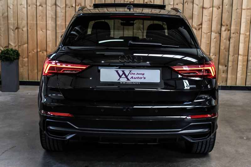 Audi Q3 40 TFSI Quattro 3X S-Line *Pano*B&O*Keyless*Camera — photo 17