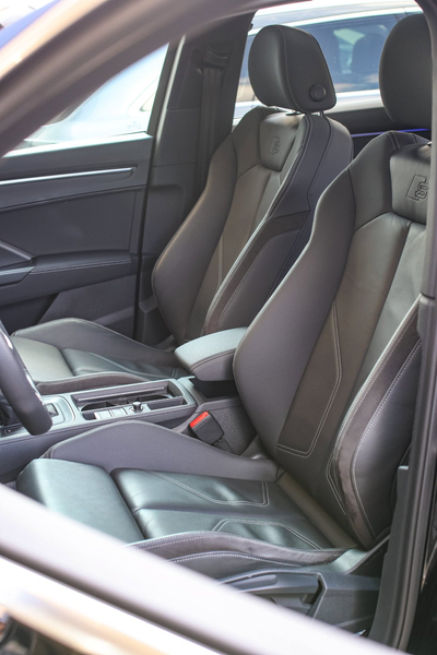 Audi Q3 40 TFSI Quattro 3X S-Line *Pano*B&O*Keyless*Camera — photo 4