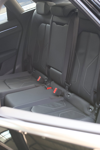 Audi Q3 40 TFSI Quattro 3X S-Line *Pano*B&O*Keyless*Camera — photo 44