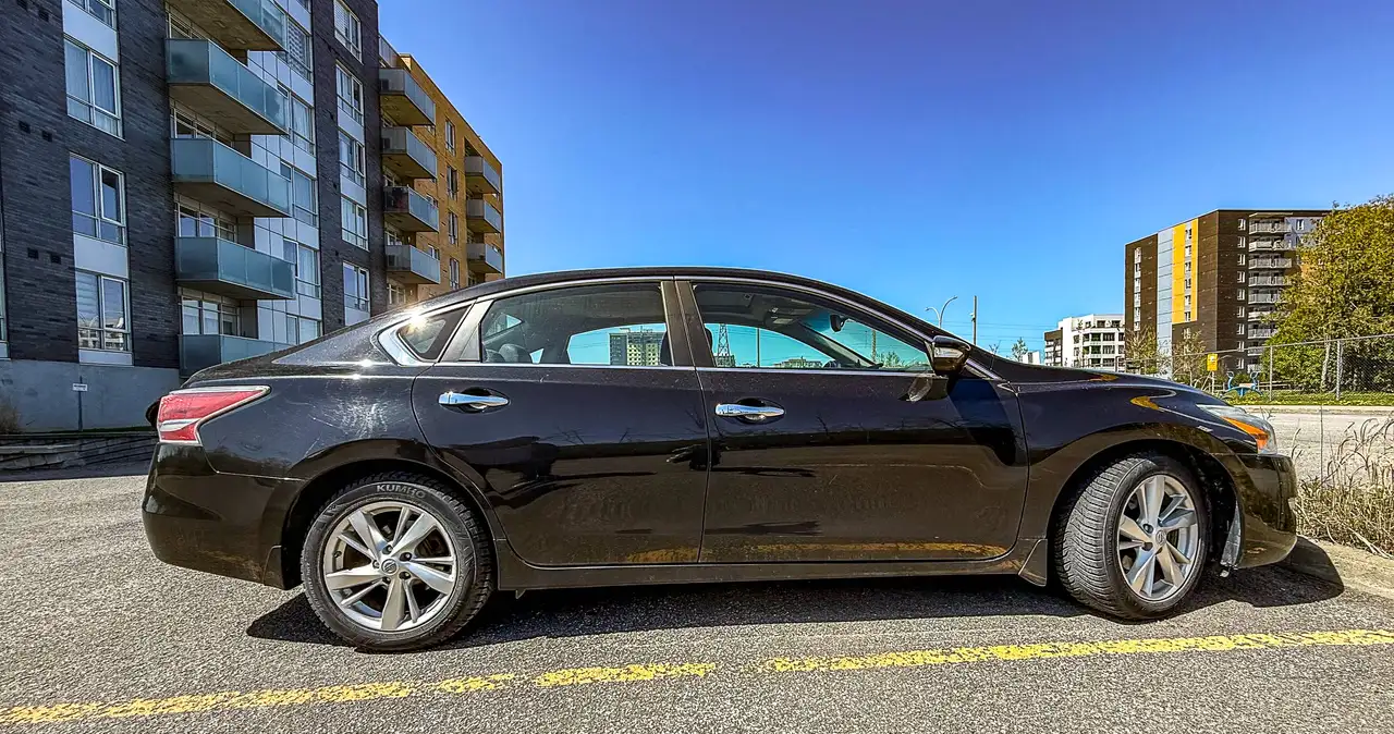 Nissan Altima снимка Nissan Altima