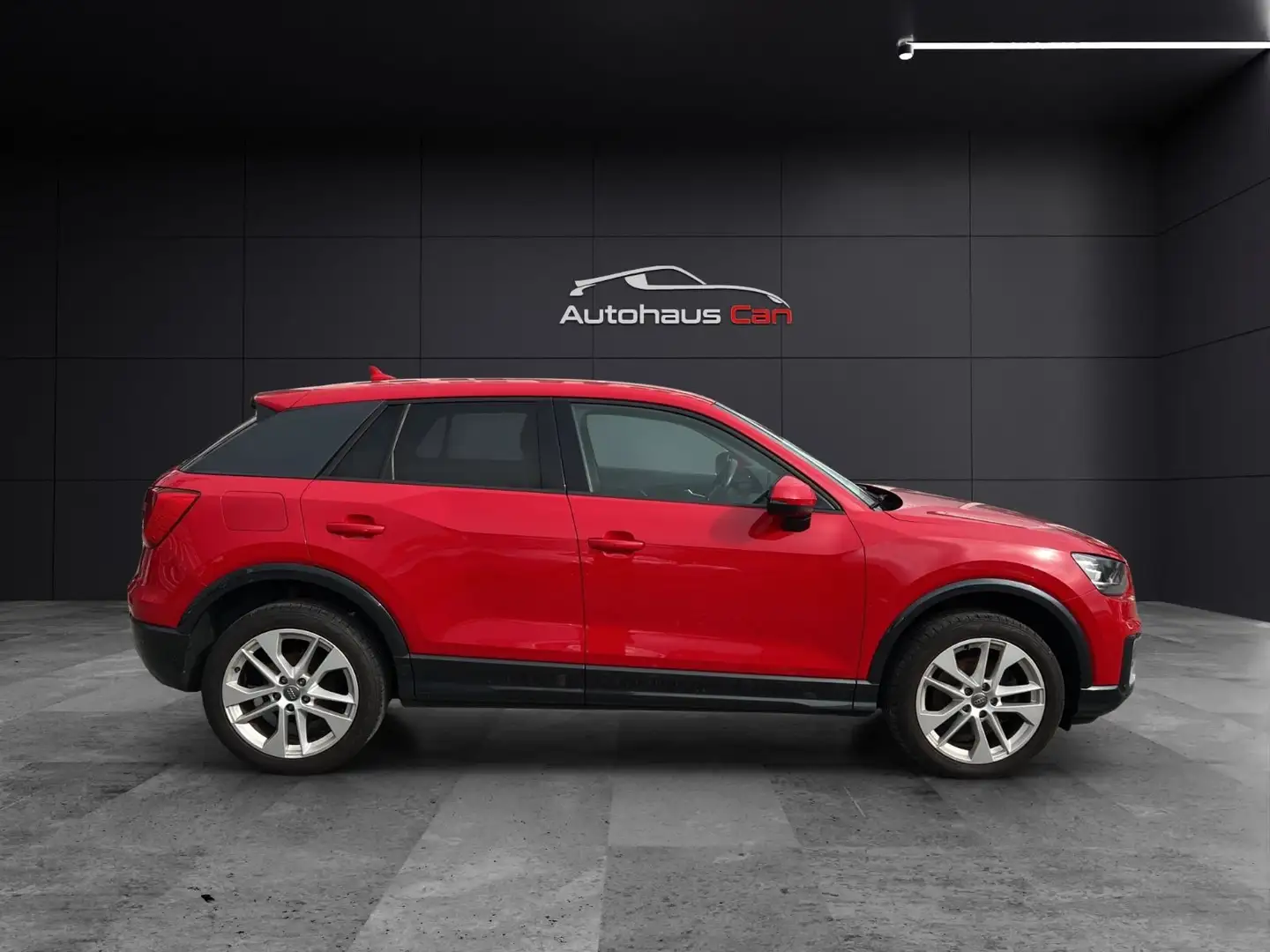 Audi Q2 design /NAVI/LEDER/ Rot - 2
