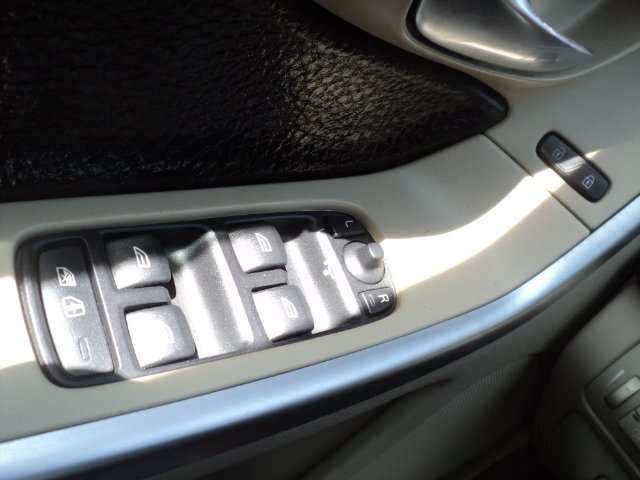 2010 Volvo XC60 T6 thumb 17