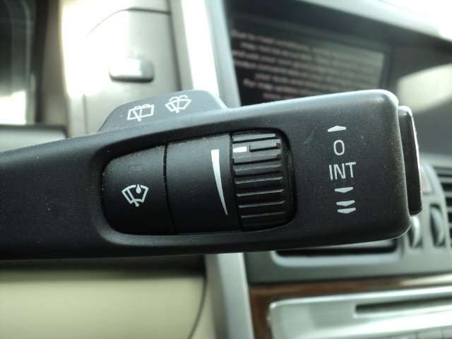 2010 Volvo XC60 T6 thumb 13