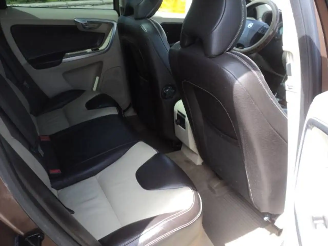 Volvo XC60 снимка Volvo XC60