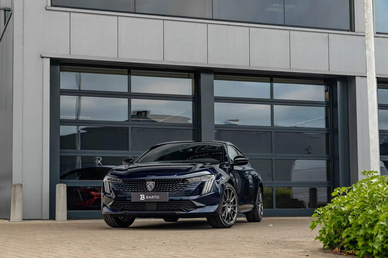 Peugeot 508 130pk AT | Volledig Leder I Dodehoek I 360° Cam... Bleu - 1
