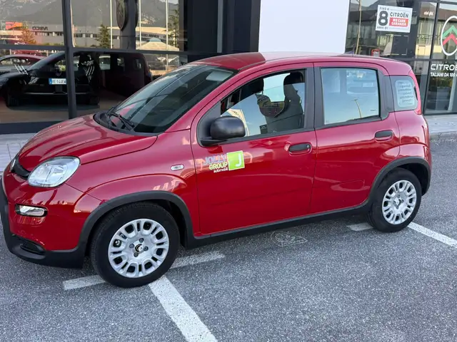Fiat New Panda NEW 1.0 70cv Hybrid PANDA vettura a noleggio breve termine info benedetta simona 22072025