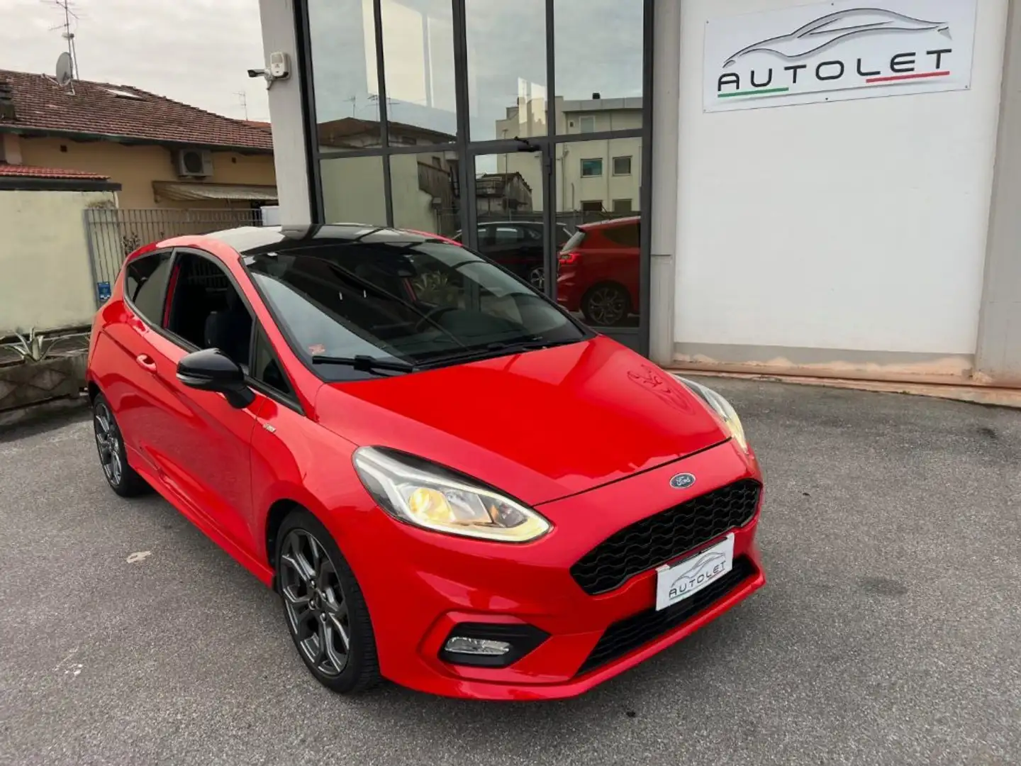 Ford Fiesta 1.0 Ecoboost 100 CV 3 porte ST-Line Rouge - 1