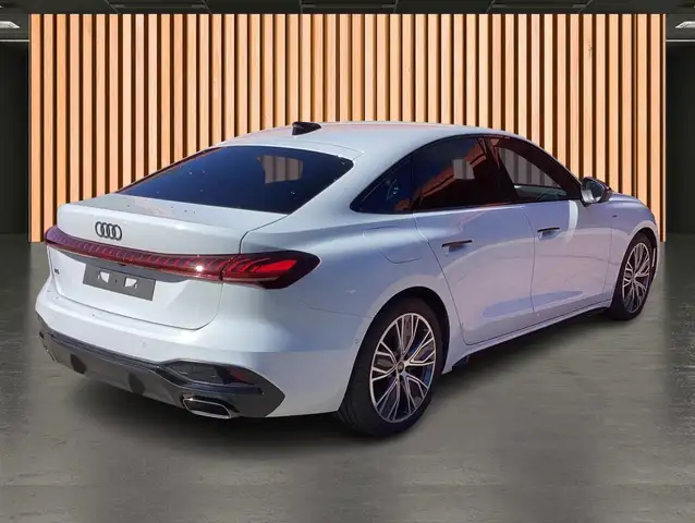 Audi A5 view 6