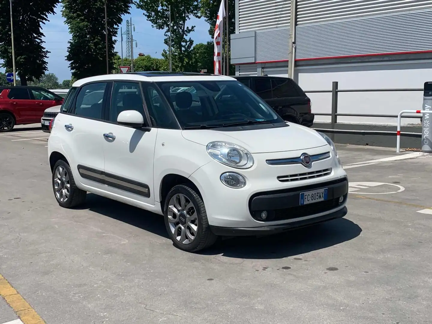 Fiat 500L 0.9 TwinAir Turbo Natural Power Lounge Blanc - 1