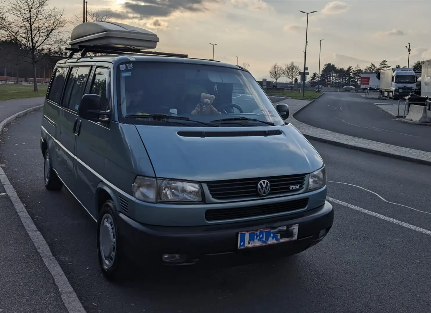 Volkswagen Bus T4 Caravelle 2.5 TDI Grün - 1