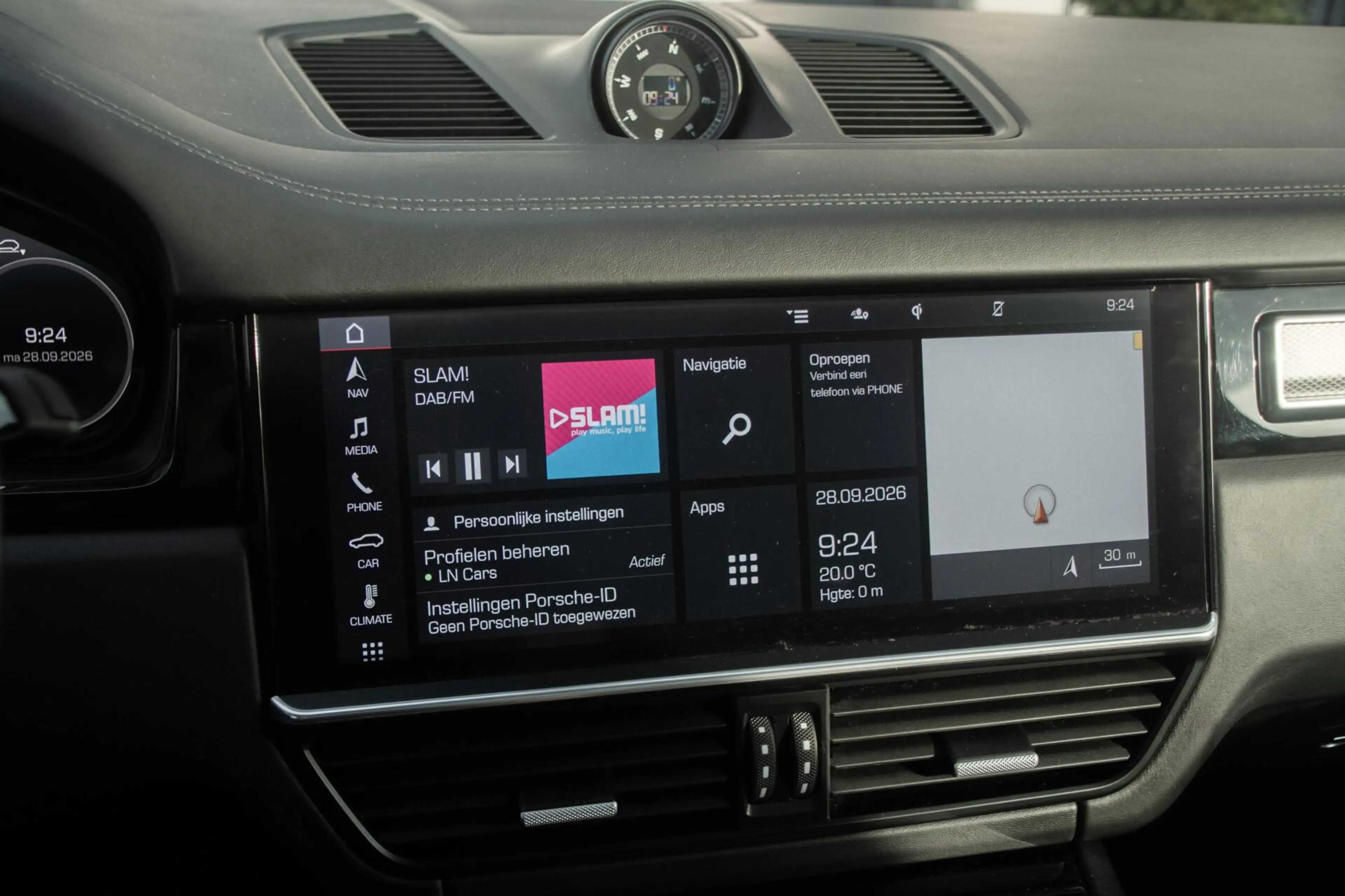 Porsche Cayenne 3.0 E-Hybrid|Vierwielbesturing|Pano|22'|PDLS — photo 14