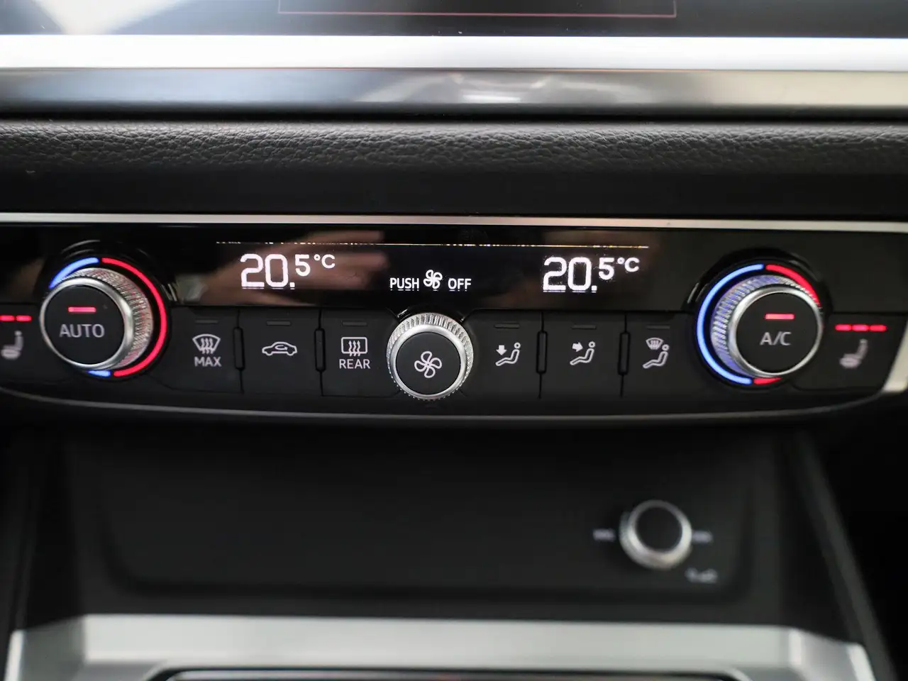 Audi Q3 35 TDI S Tronic Business Edition ZETELVERWARMING, миниатюра 23