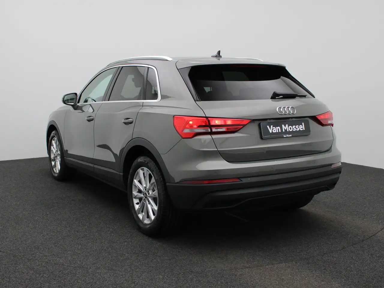 Audi Q3 35 TDI S Tronic Business Edition ZETELVERWARMING, миниатюра 2