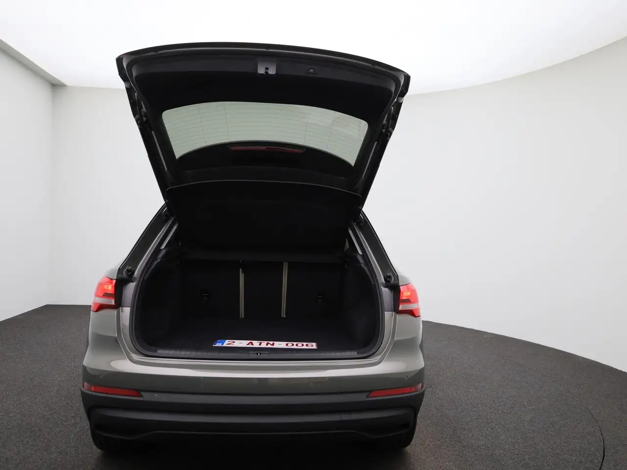 Audi Q3 35 TDI S Tronic Business Edition ZETELVERWARMING, миниатюра 11