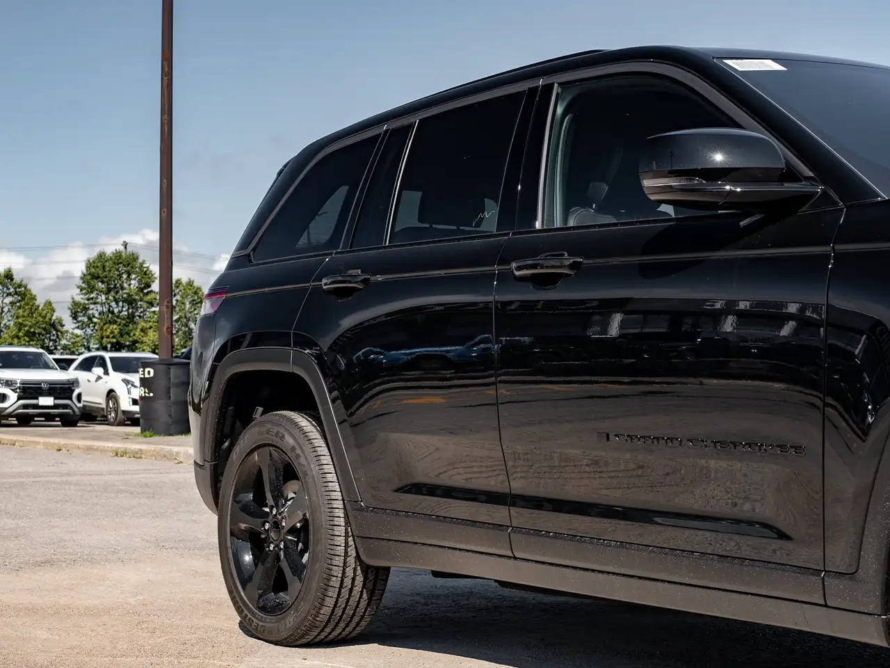 Jeep Grand Cherokee photo Jeep Grand Cherokee