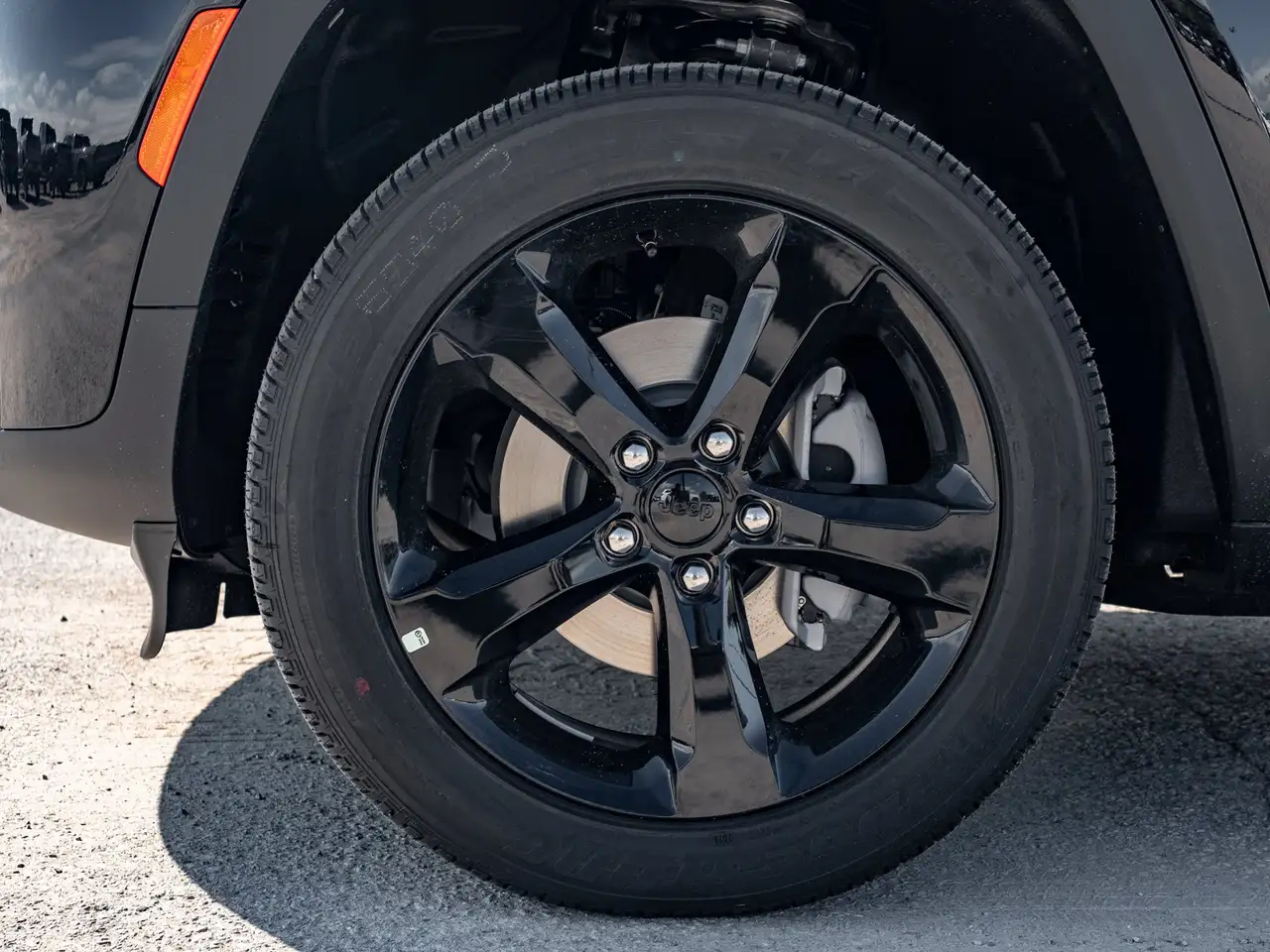 Jeep Grand Cherokee photo Jeep Grand Cherokee