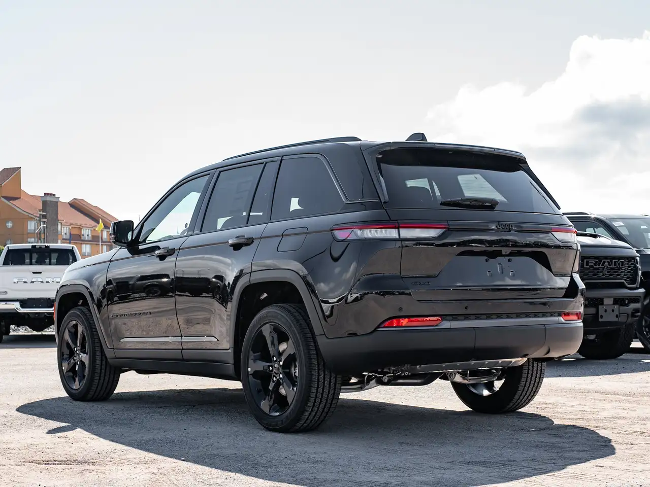 Jeep Grand Cherokee photo Jeep Grand Cherokee