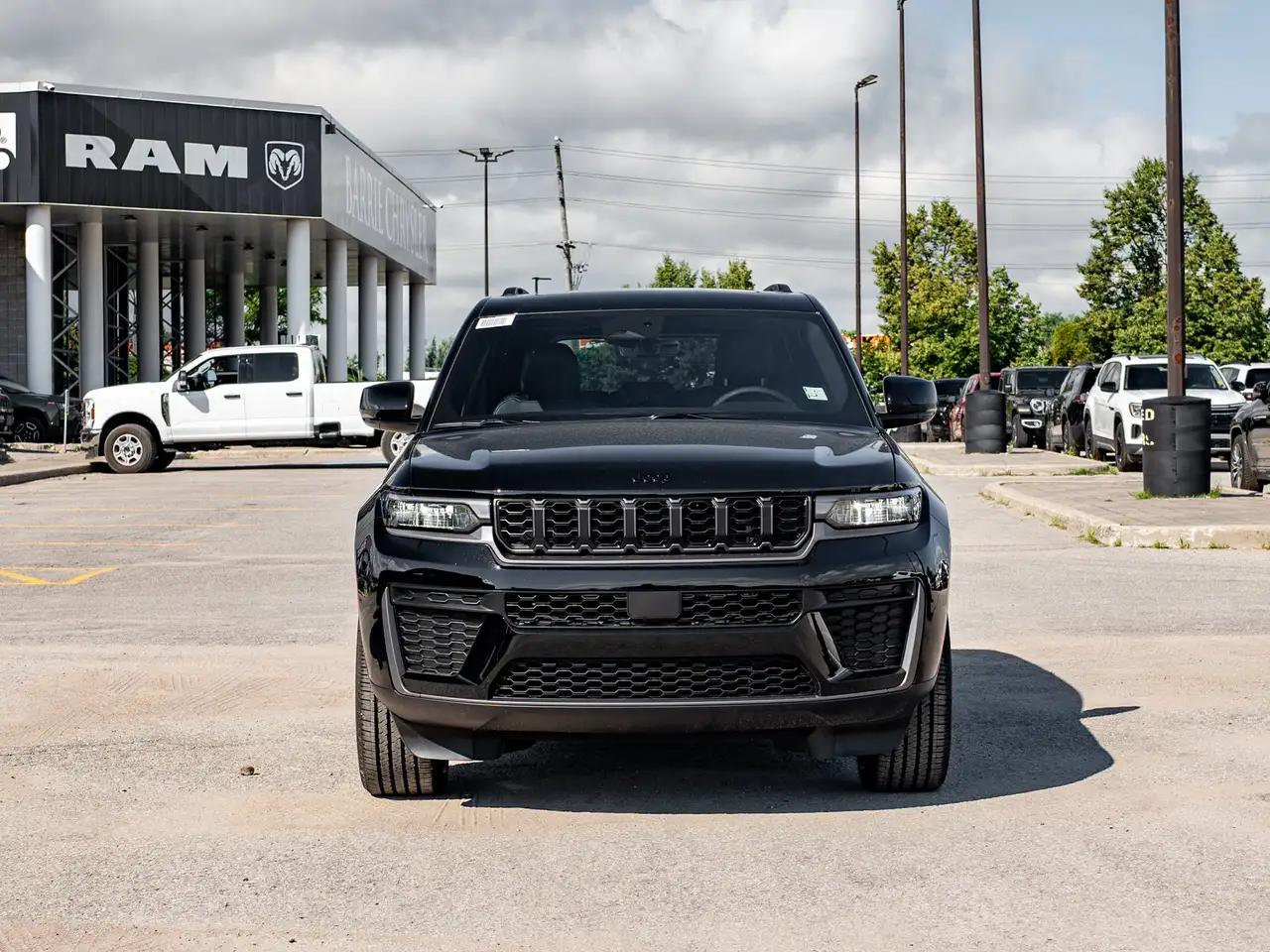 Jeep Grand Cherokee photo Jeep Grand Cherokee