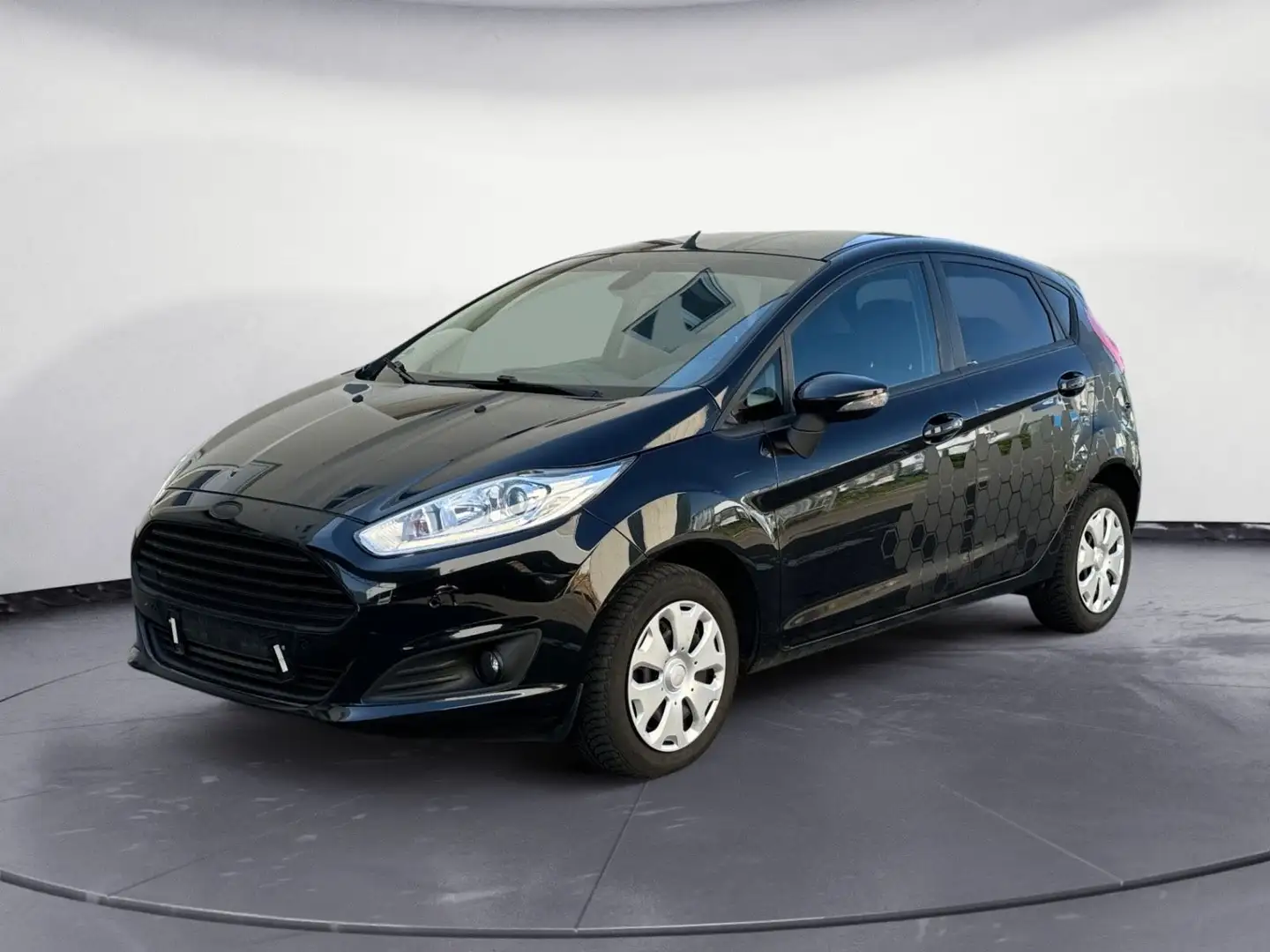 Ford Fiesta Titanium Schwarz - 1