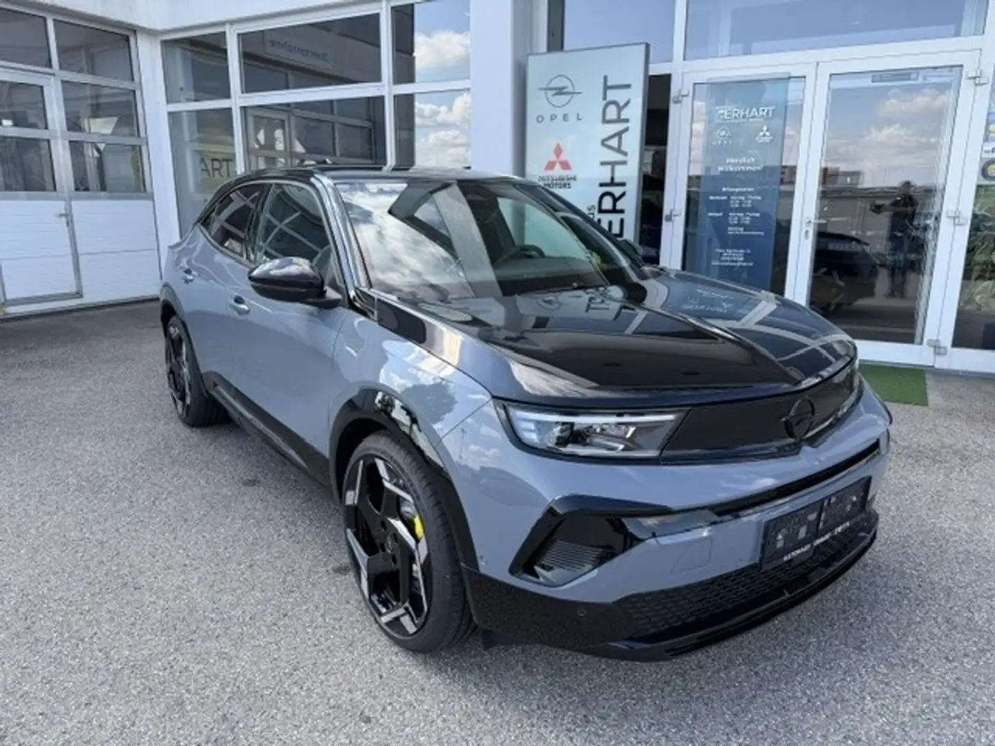 Opel Mokka-E Mokka-e 54kWh Elektromotor 207 kW GSE Grau - 2