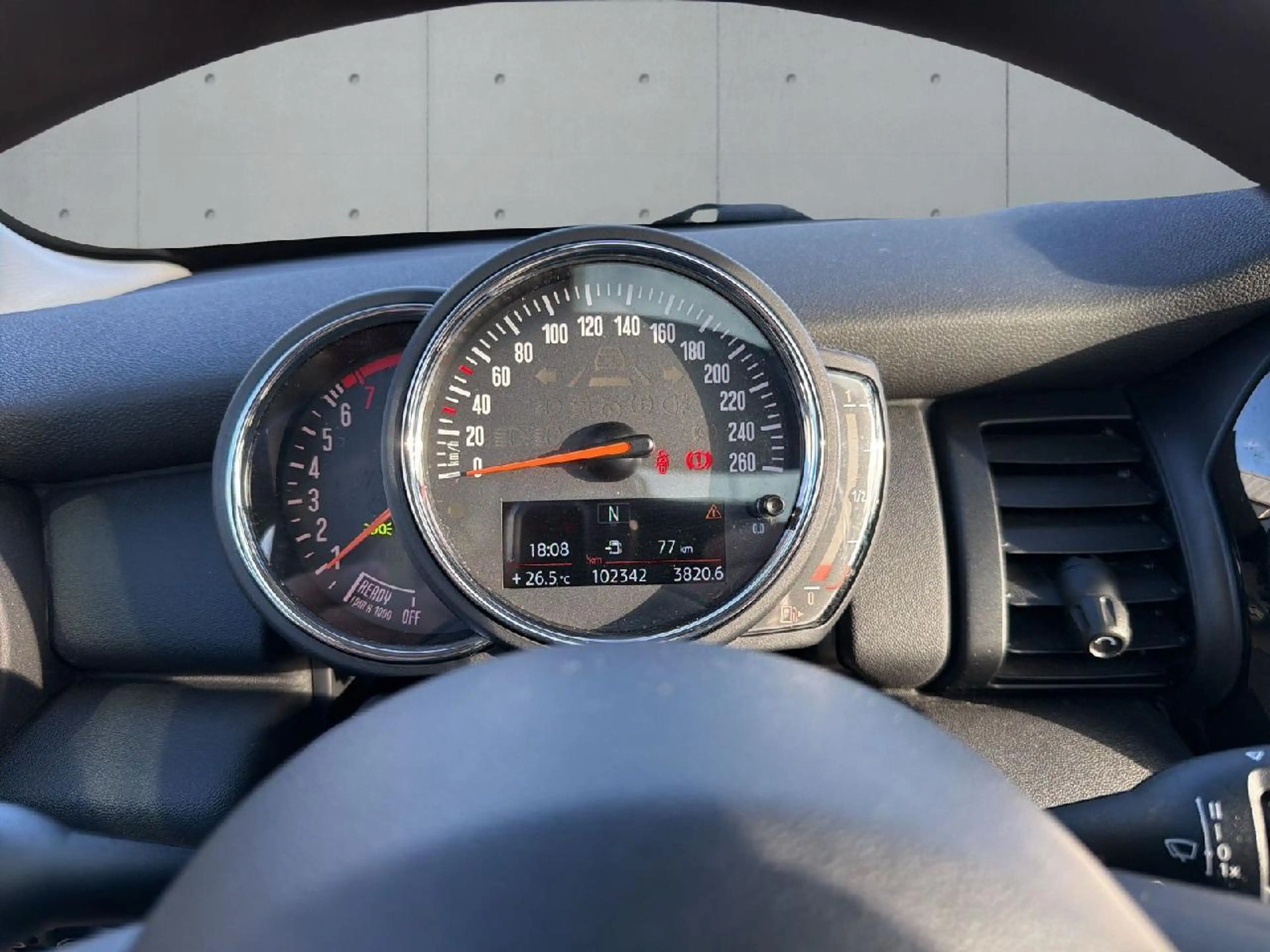 MINI One One — photo 14