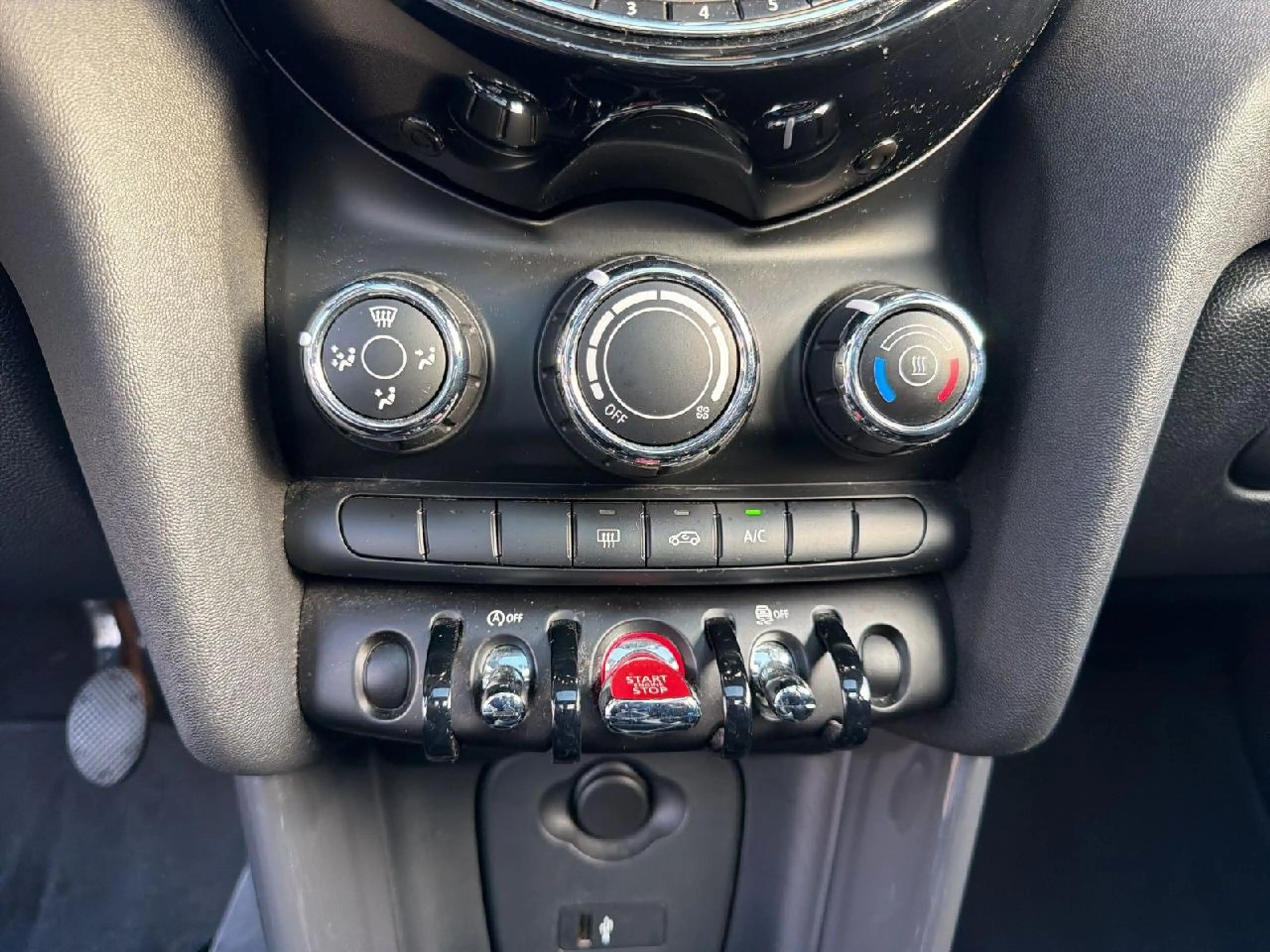 MINI One One — photo 15