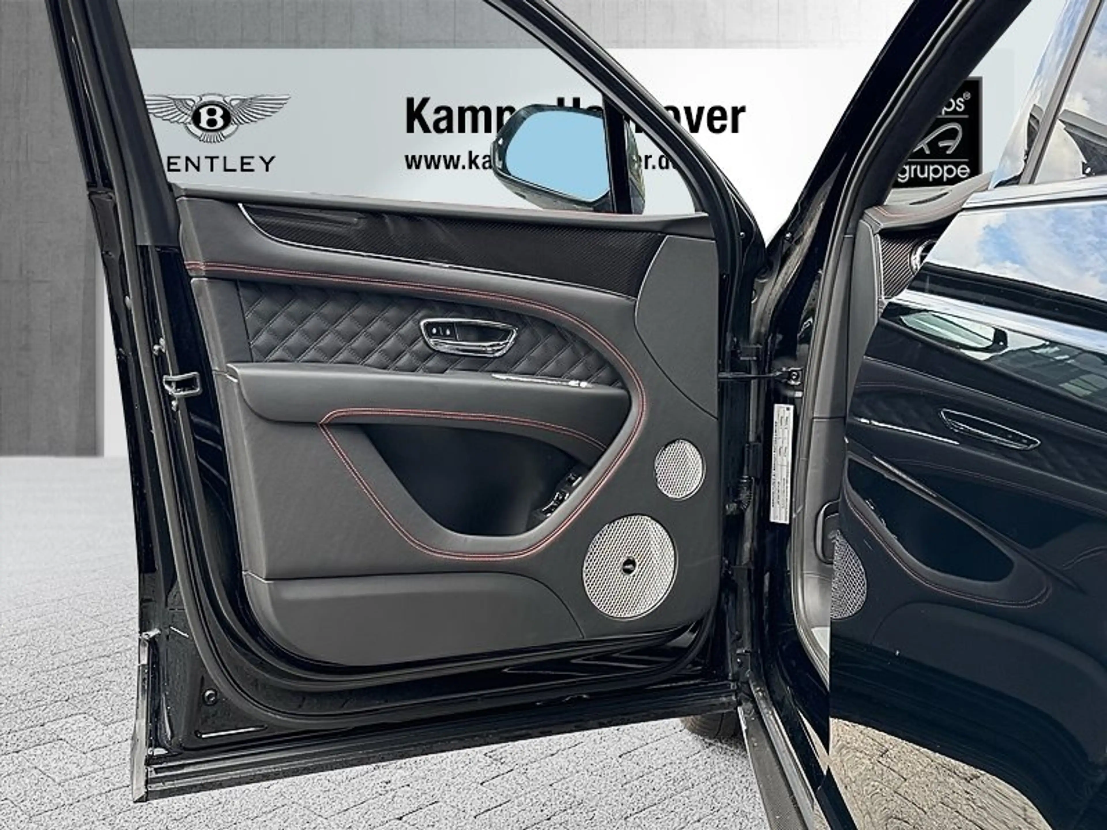 Bentley Bentayga V8S *NAIM*MwSt. ausw.*Standhzg* — photo 9