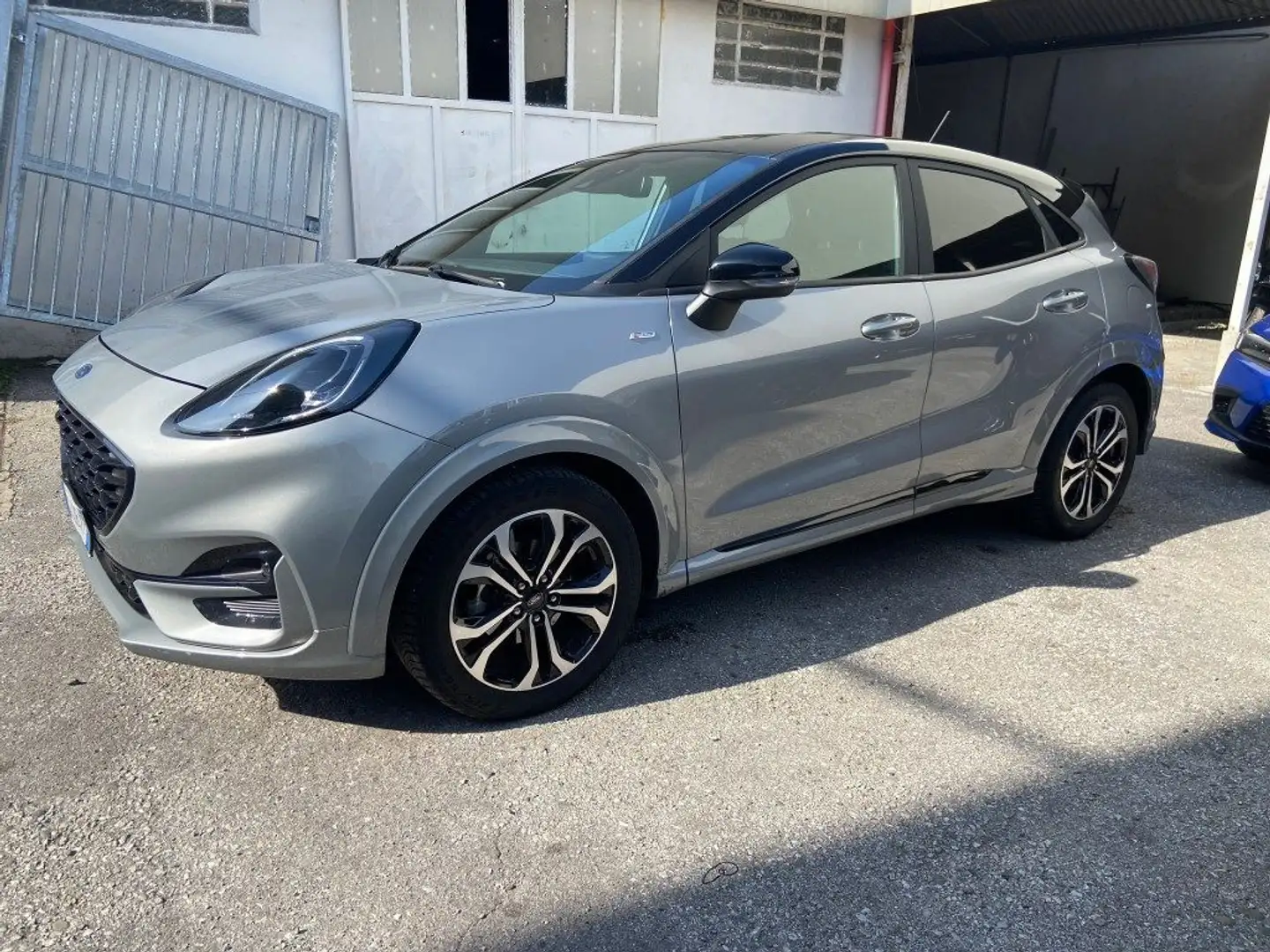 Ford Puma 1.0 EcoBoost Hybrid 125 CV S&S ST-Line Grigio - 1