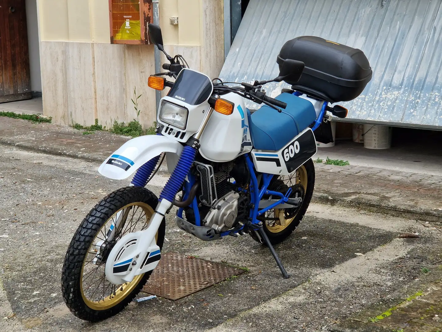 Suzuki DR 600 s White - 2