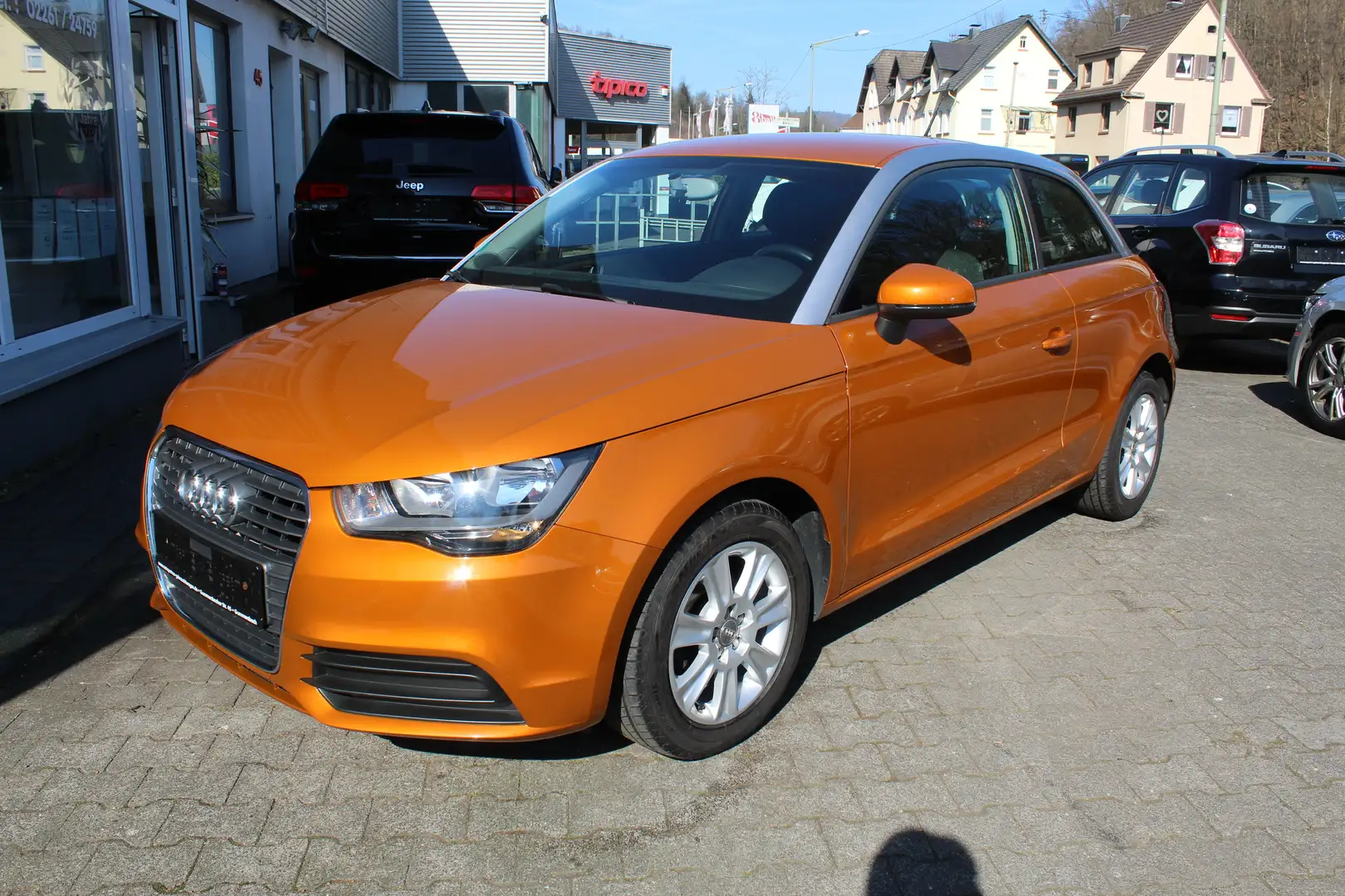Audi A1 1,2 TSi Klima, Sitzheizung, frische Inspektion Orange - 1