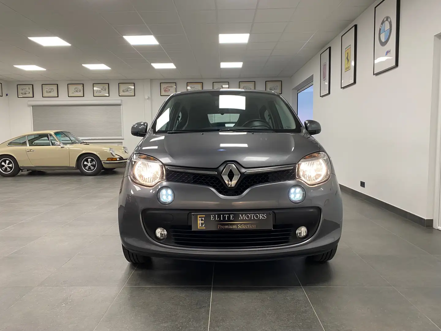 Renault Twingo Twingo 0.9 TCe ENERGY / 1erMAIN/ NAV/ CAM/ FULL Zilver - 2