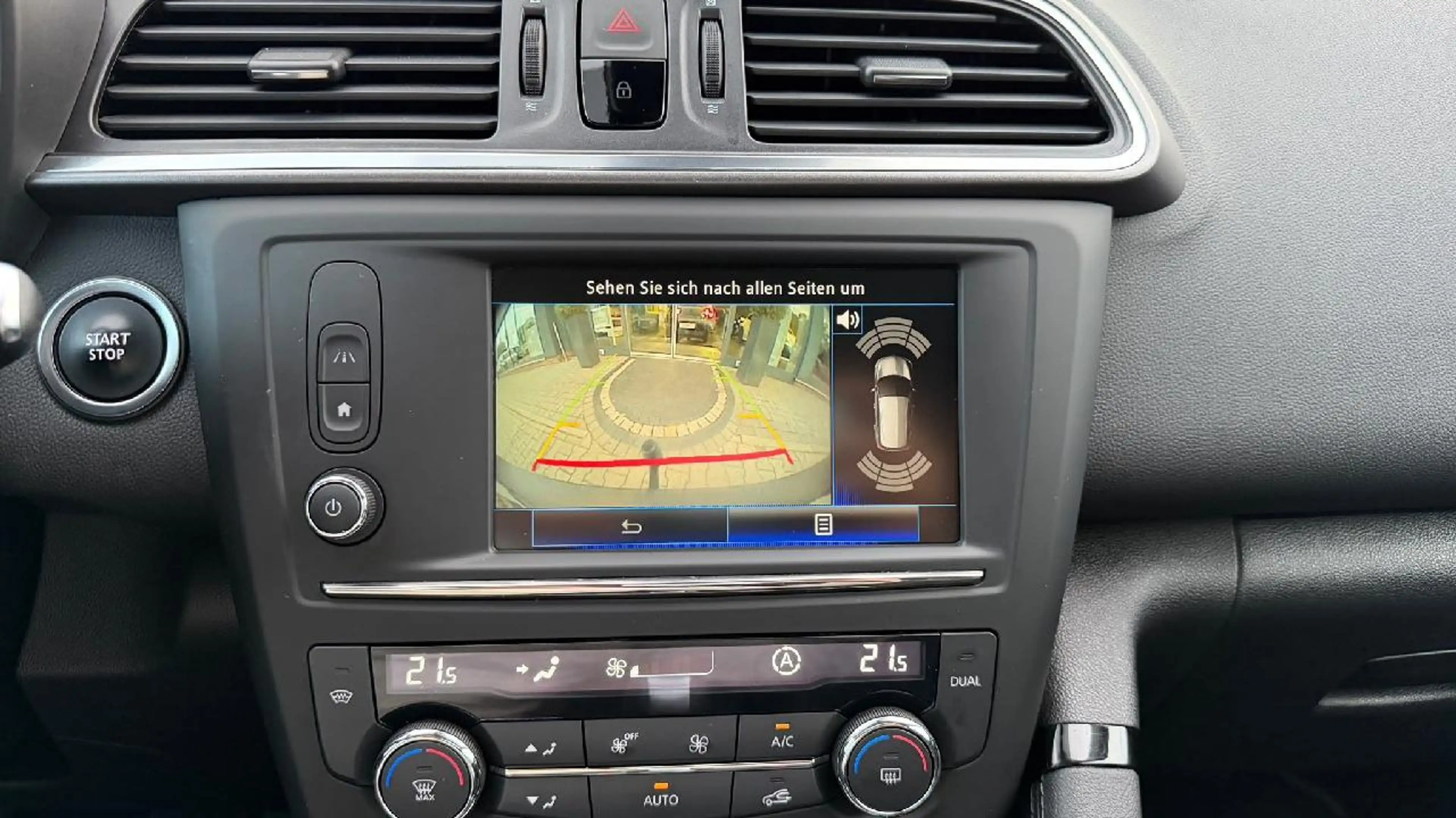 Renault Kadjar LIMITED Deluxe ENERGY TCe 130 EDC — photo 13