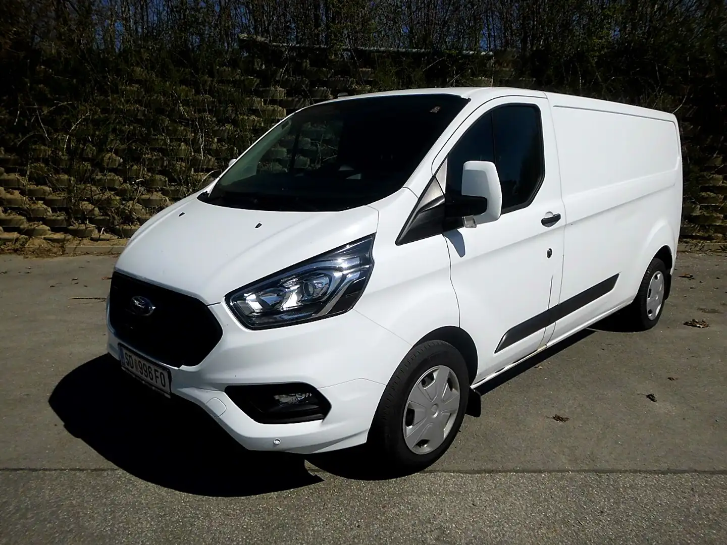 Ford Transit Custom Kasten 2,0 TDCi L2H1 320 Trend Weiß - 1
