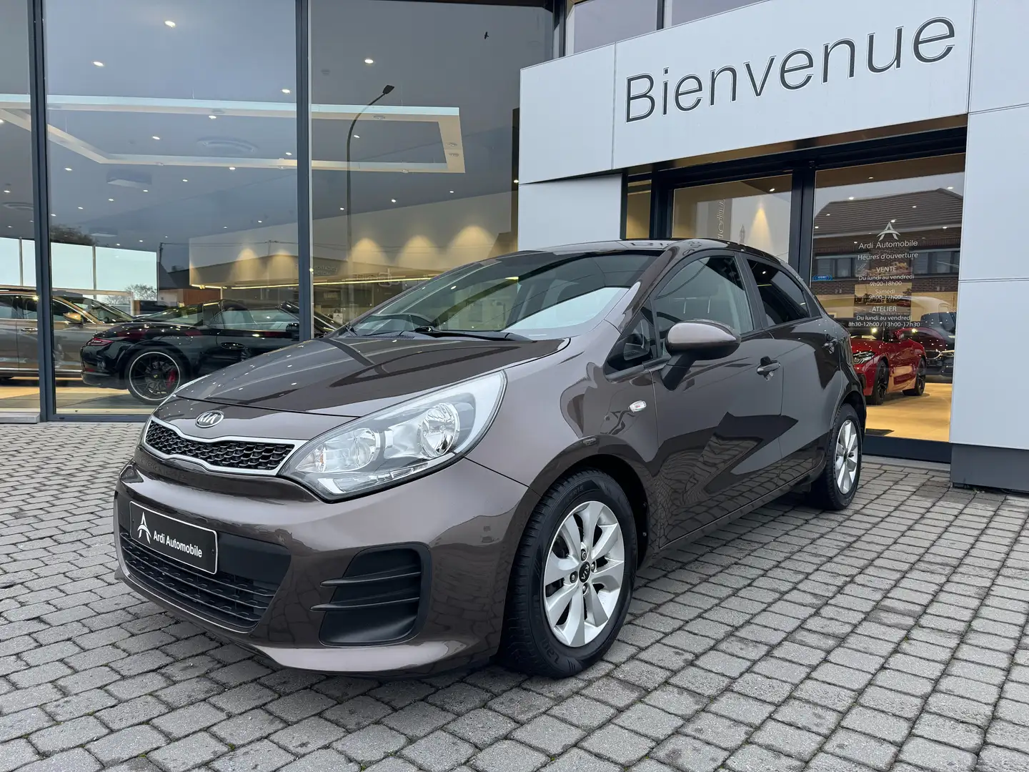 Kia Rio 1.2*GARANTIE 12 MOIS*CRUISE*BLUETOOTH* Bruin - 1