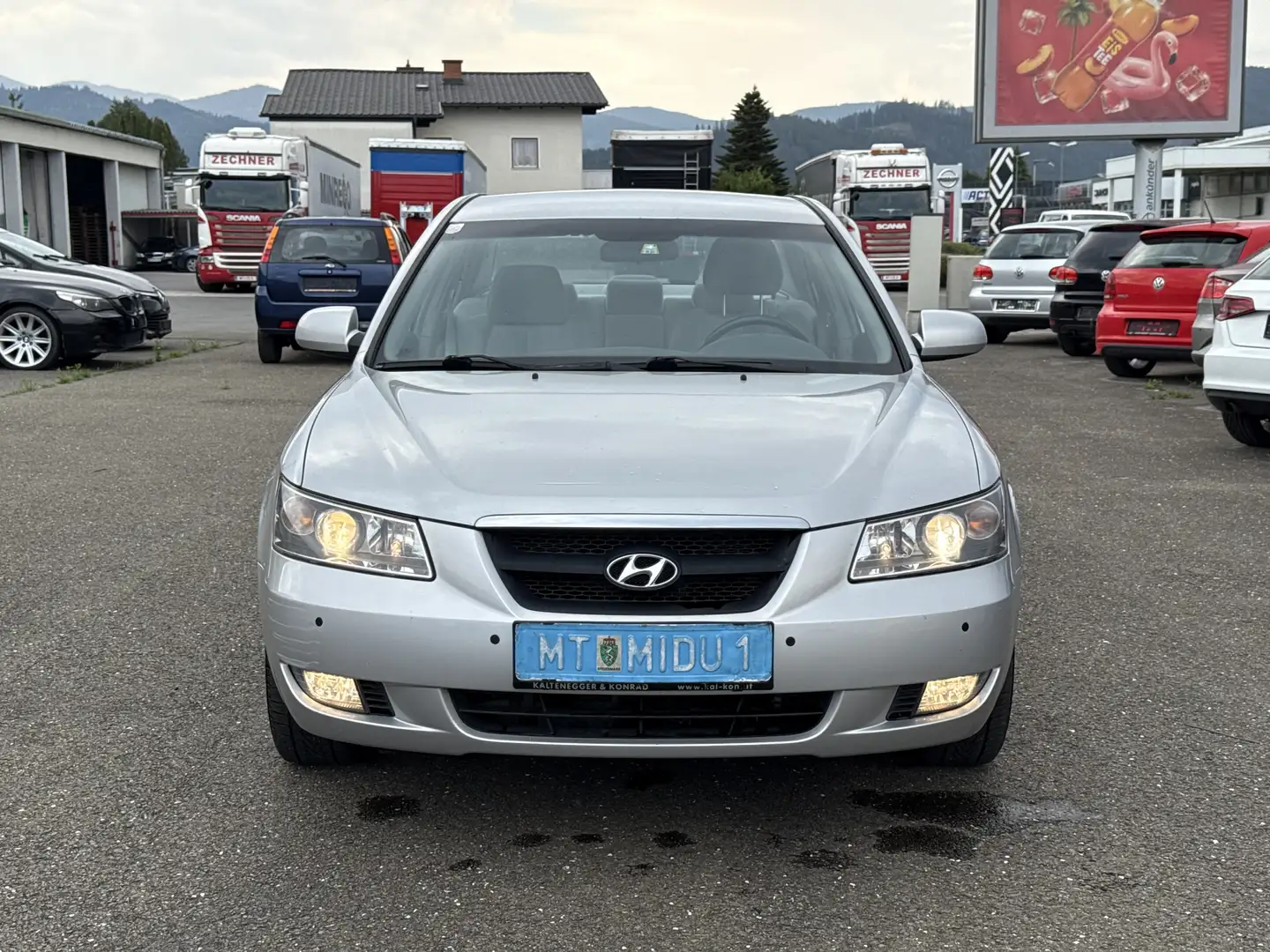 Hyundai SONATA 2,4 Comfort Aut. mit neuem Pickerl bis 05.2027 - 2