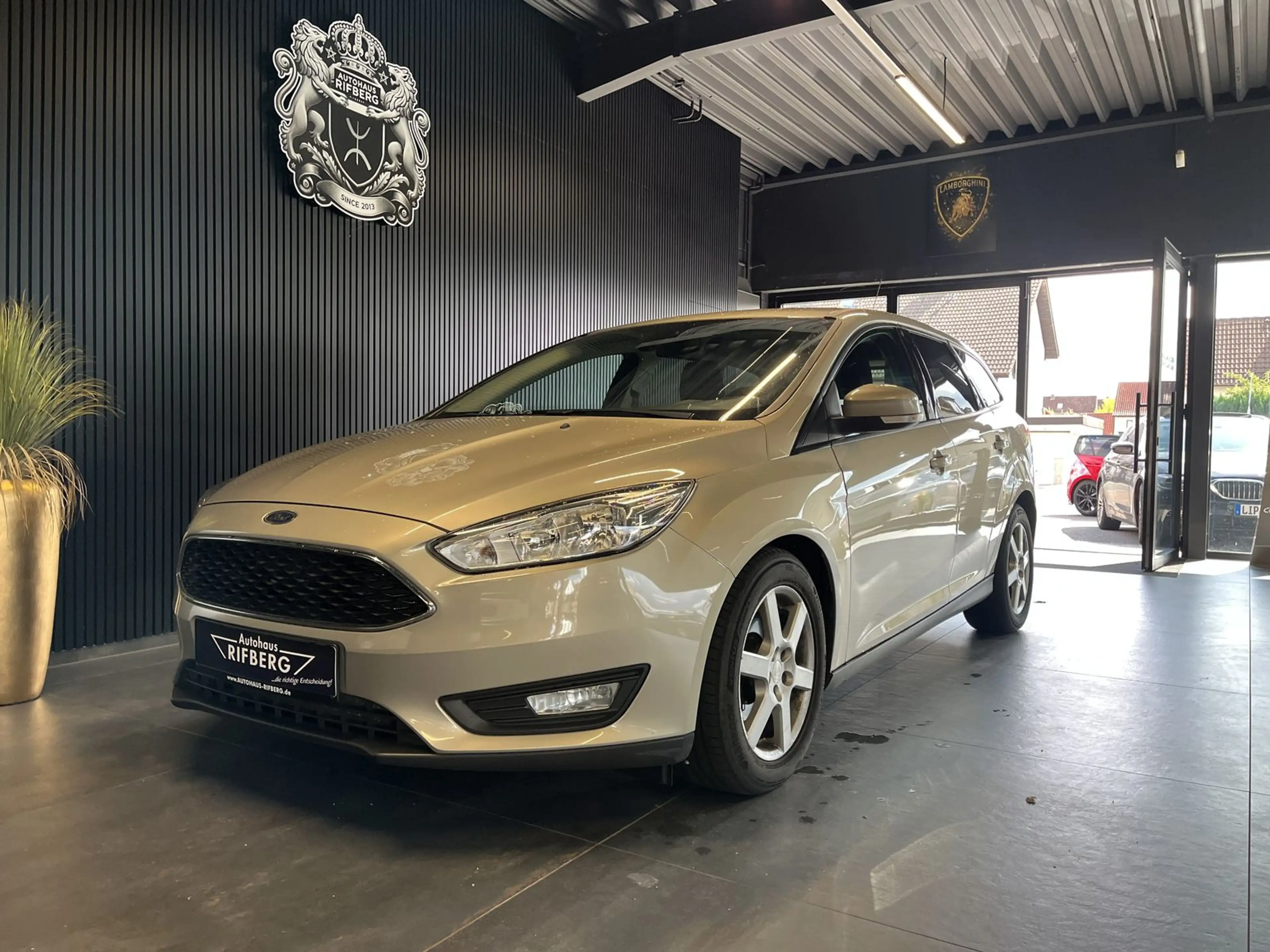 Ford Focus 2.0 TDCI Business/NAVIPOWERSHIFISOFIX/PDC/