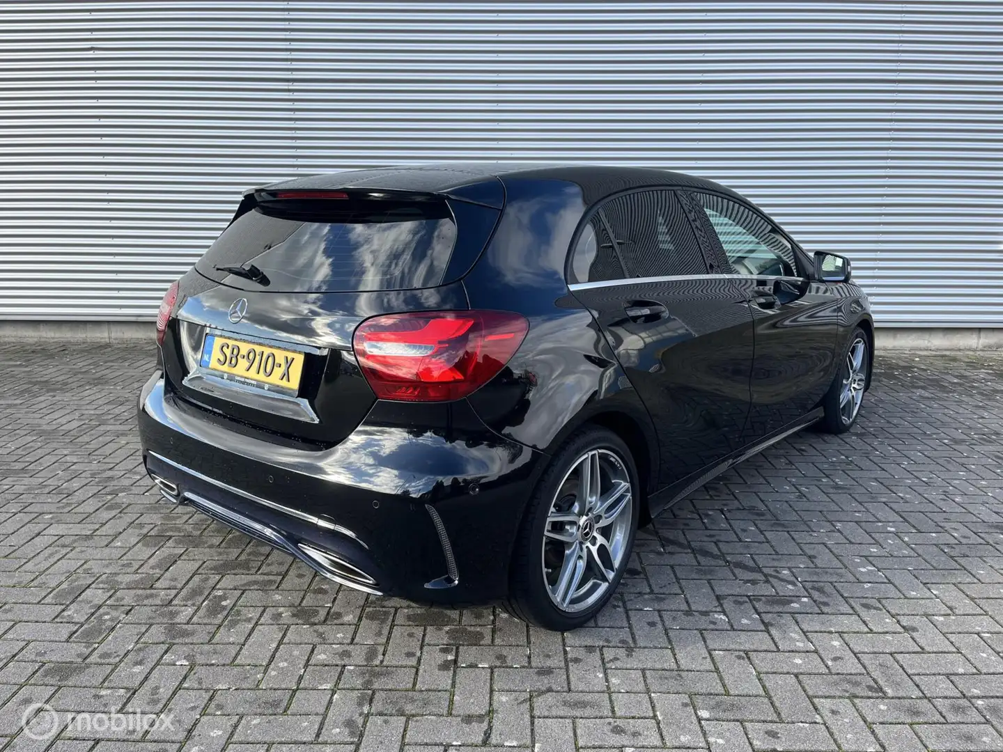 Mercedes-Benz A 180 Sport Edition| AMG Line | Navi | Cruise | Zwart - 2