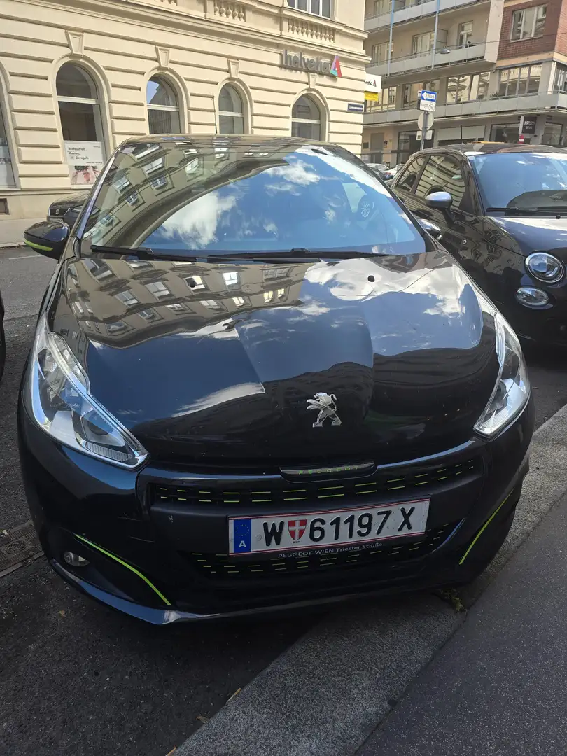 Peugeot 208 208 Active 1,6 BlueHDi 100 S Schwarz - 1