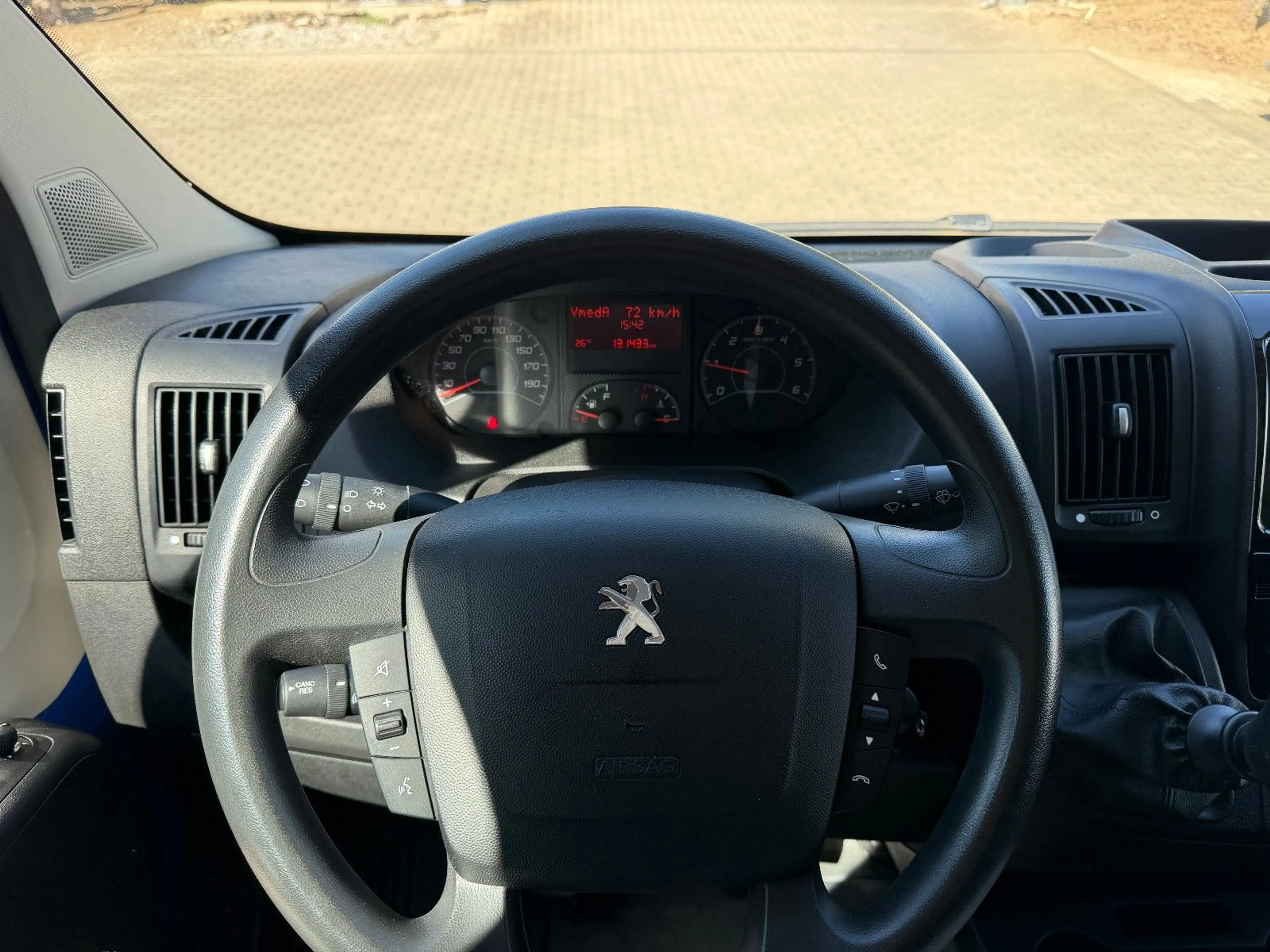 Peugeot Boxer Kasten 330 2.0HDi L1H1/KLIMAUTO+GRA+MFL — photo 12