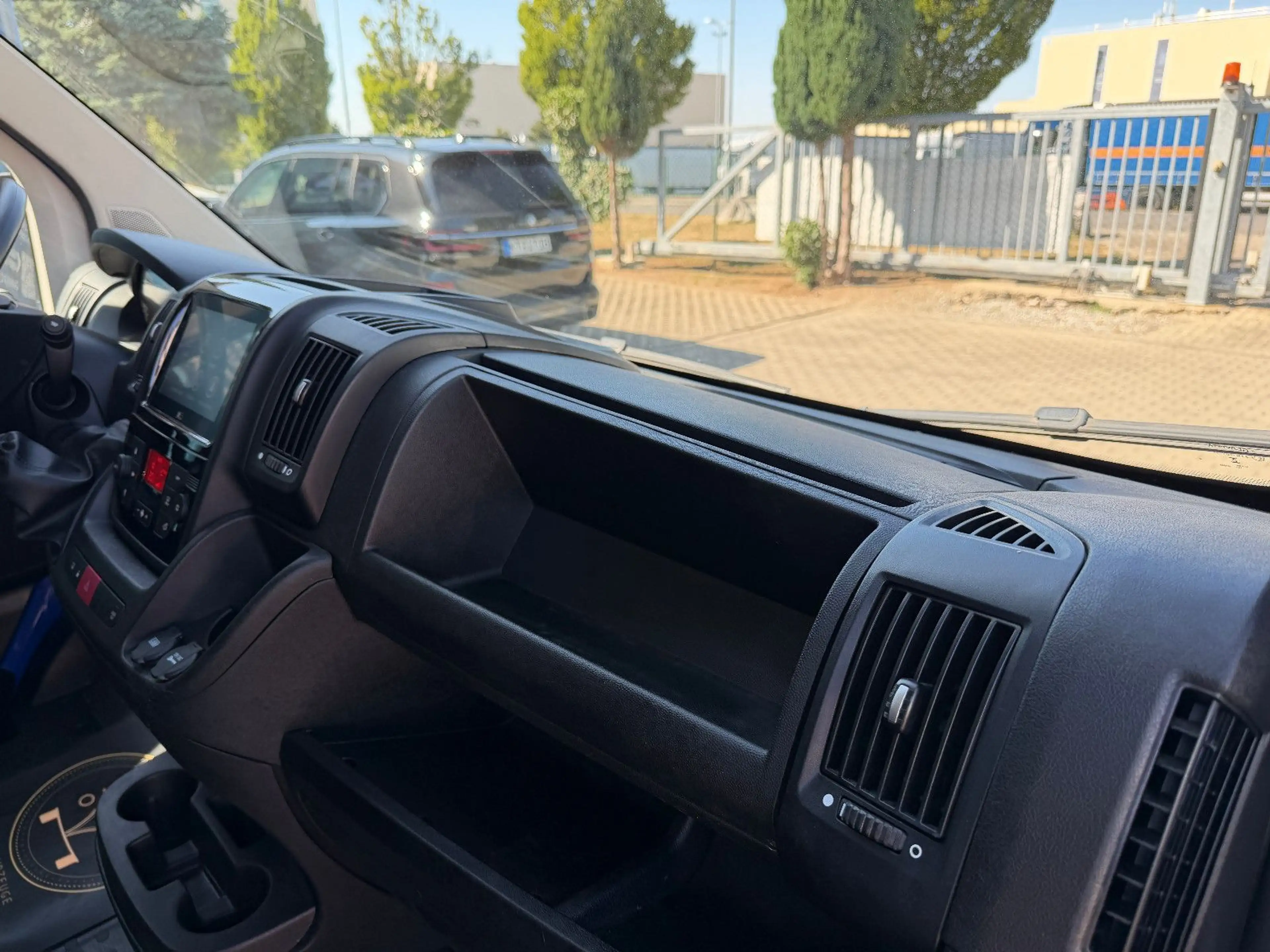 Peugeot Boxer Kasten 330 2.0HDi L1H1/KLIMAUTO+GRA+MFL — photo 11