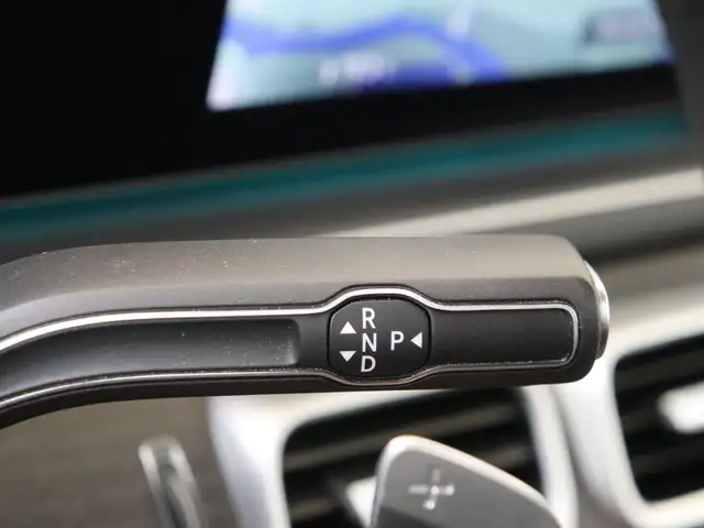 Mercedes-Benz Gle view 13