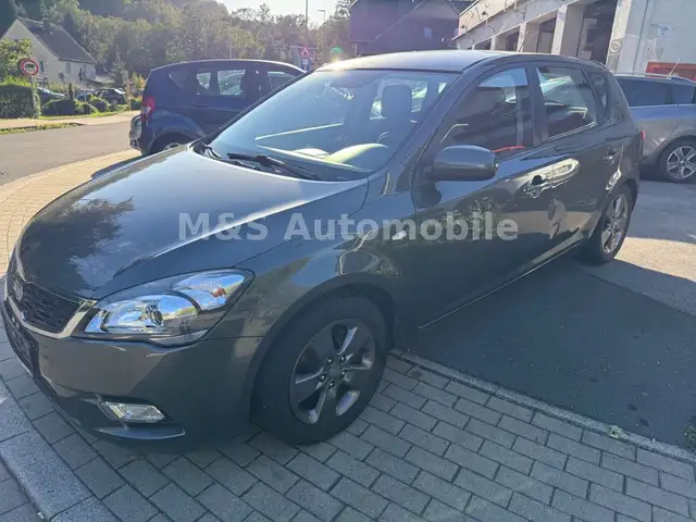 Kia Ceed / cee'd Klima,Neu Tüv