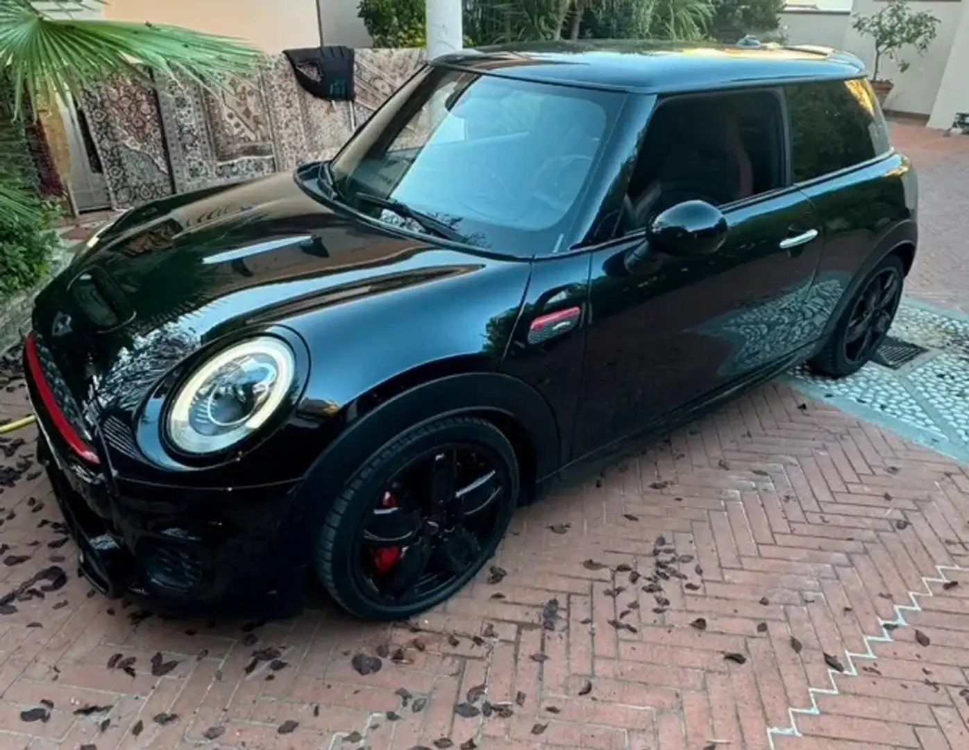 MINI John Cooper Works Mini IV F55-F56 2014 2.0 3p auto Schwarz - 1