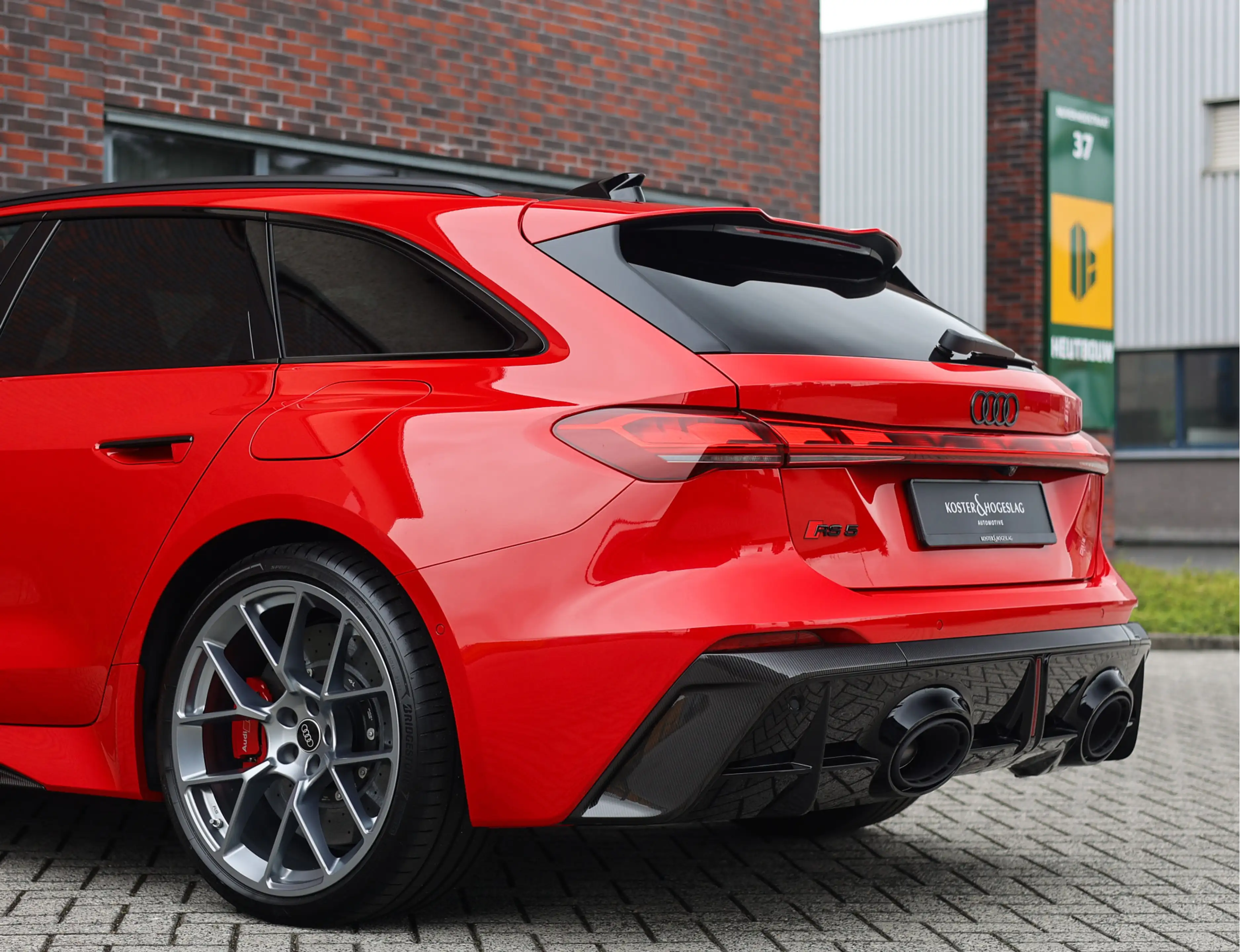 Audi RS5 Avant e-hybrid quattro — photo 10