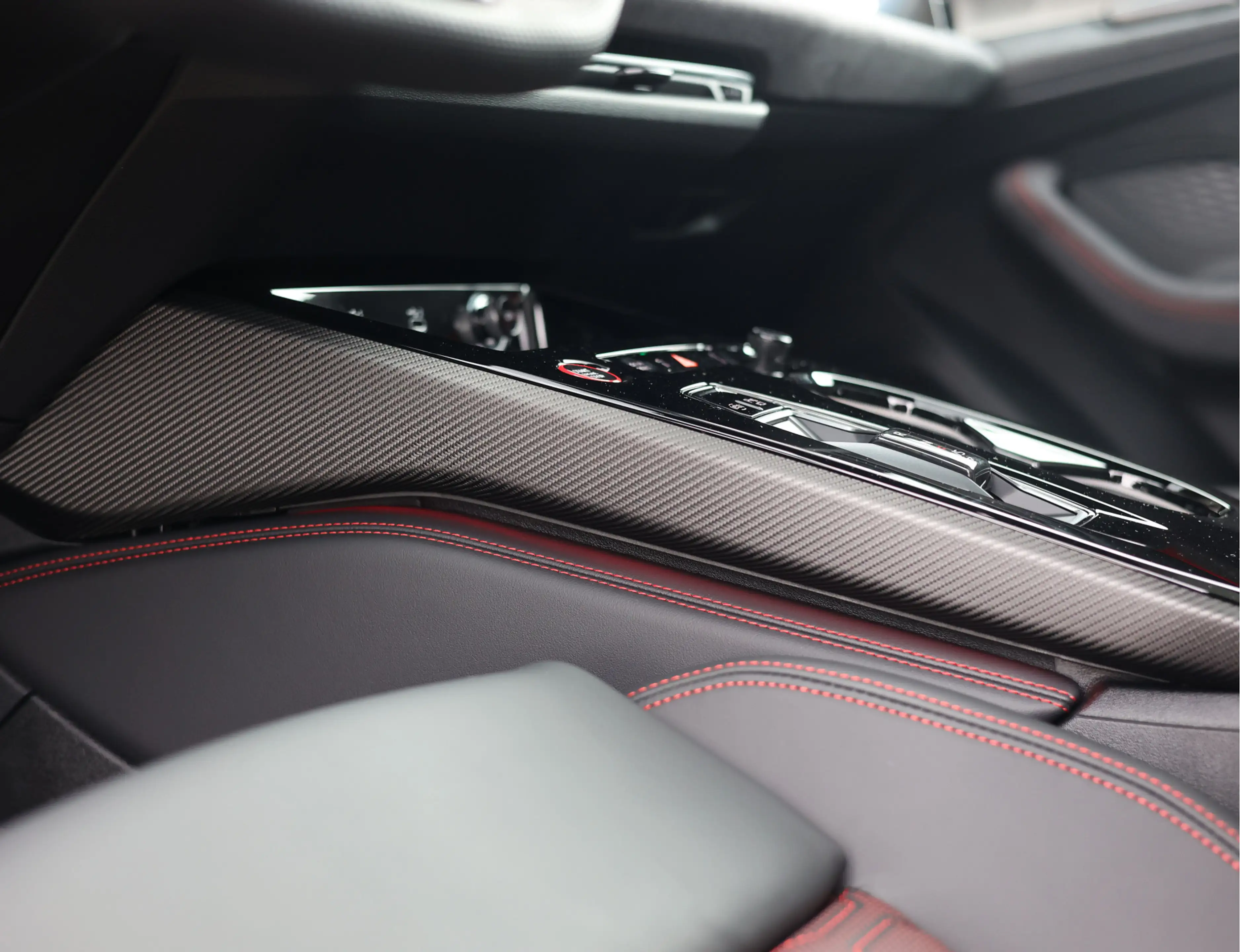 Audi RS5 Avant e-hybrid quattro — photo 5