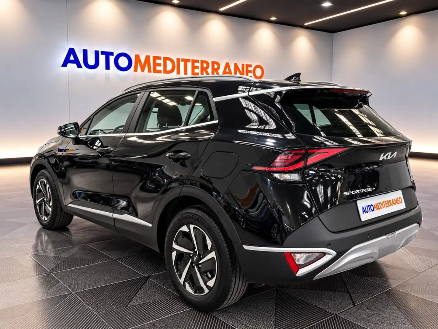 Kia Sportage 1.6 T-GDi HEV 171kW (230CV) Drive 4x2 Negro - 2