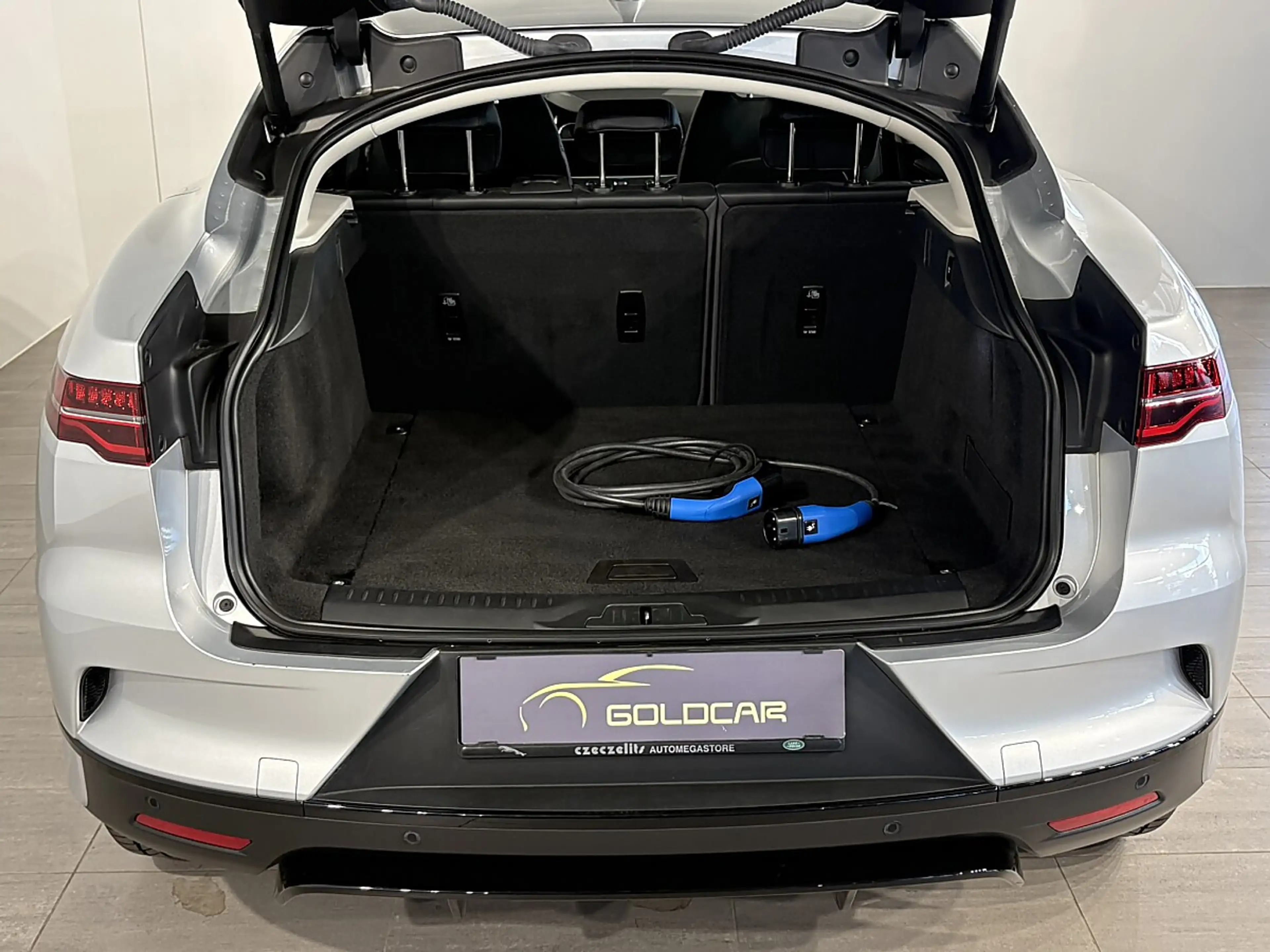 Jaguar I-Pace S EV400 AWD — photo 8